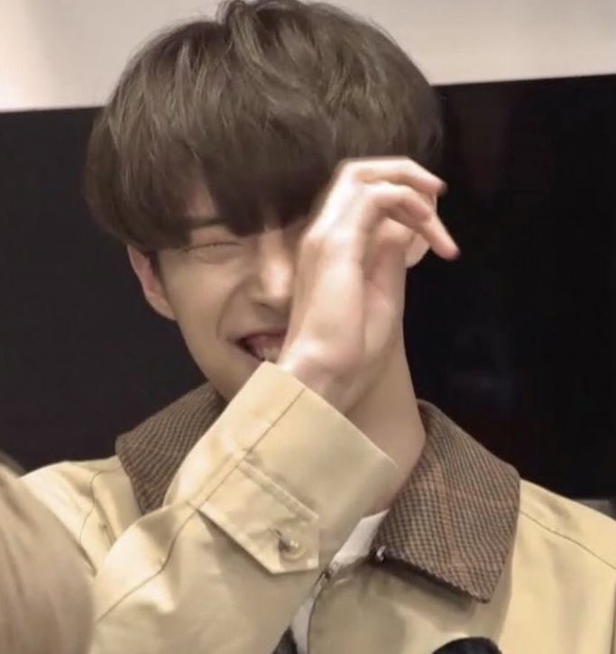 🥡🥢 tweet media