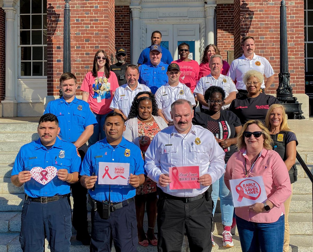 citybwkga's tweet photo. Happy Pink Out Day from the City of Brunswick! #PinkOut2022 #BCA https://t.co/ISj9QLWtWX