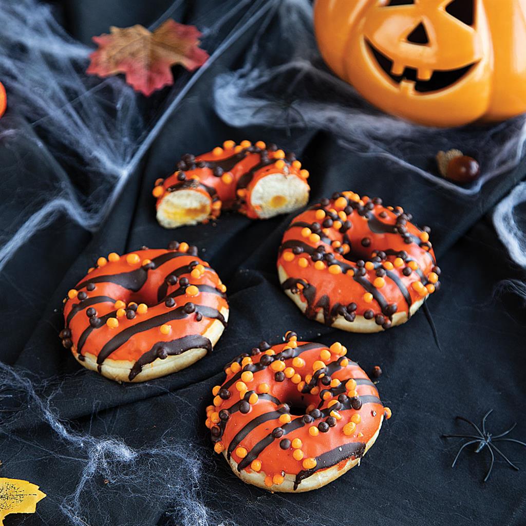 We are launching a selection of Halloween-inspired sweet treats this week.

- New coffee flavours – pumpkin and ginger spice. 
- Spooky treats such as gooey muffins, ghostly-shaped empire biscuits, and spooky donuts.

Available in Scran, Pod, and Nourish.

#campuseatsuofs