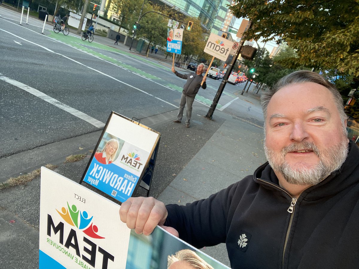 With Richard Nantel at Dunsmuir Stadium station greeting morning commuters. <a href="/vote4team/">TEAM for a Livable Vancouver</a> <a href="/CllrHardwick/">Colleen Hardwick</a> <a href="/BillTieleman/">Bill Tieleman</a> <a href="/GracequanVan/">Grace Quan</a> <a href="/SeanNardi_YVR/">Sean Nardi</a> <a href="/604Param/">Param Nijjar</a> <a href="/TriciaBarker49/">Tricia Barker 🇨🇦🏴󠁧󠁢󠁳󠁣󠁴󠁿</a> <a href="/konnect2kumi/">kumi</a> <a href="/CletaBrown4Van/">Cleta Brown</a> #vanpoli
