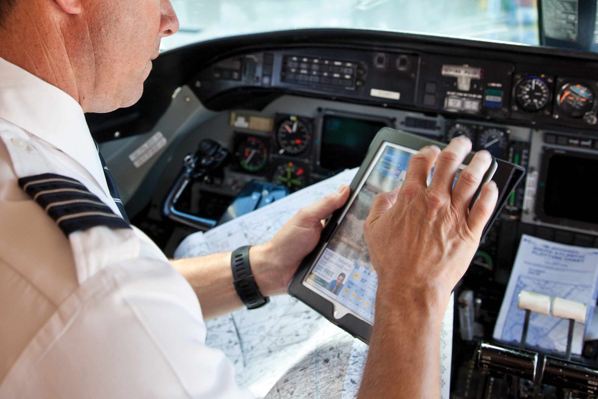 airwaysmagazine's tweet photo. The best aviation books to read on your way to becoming a pilot can vary depending on your reading preferences. #AviationBooks #FlyingBooks #PilotBooks #Top10
https://t.co/PVa4uFe4XG https://t.co/eYHR7xQ5u2