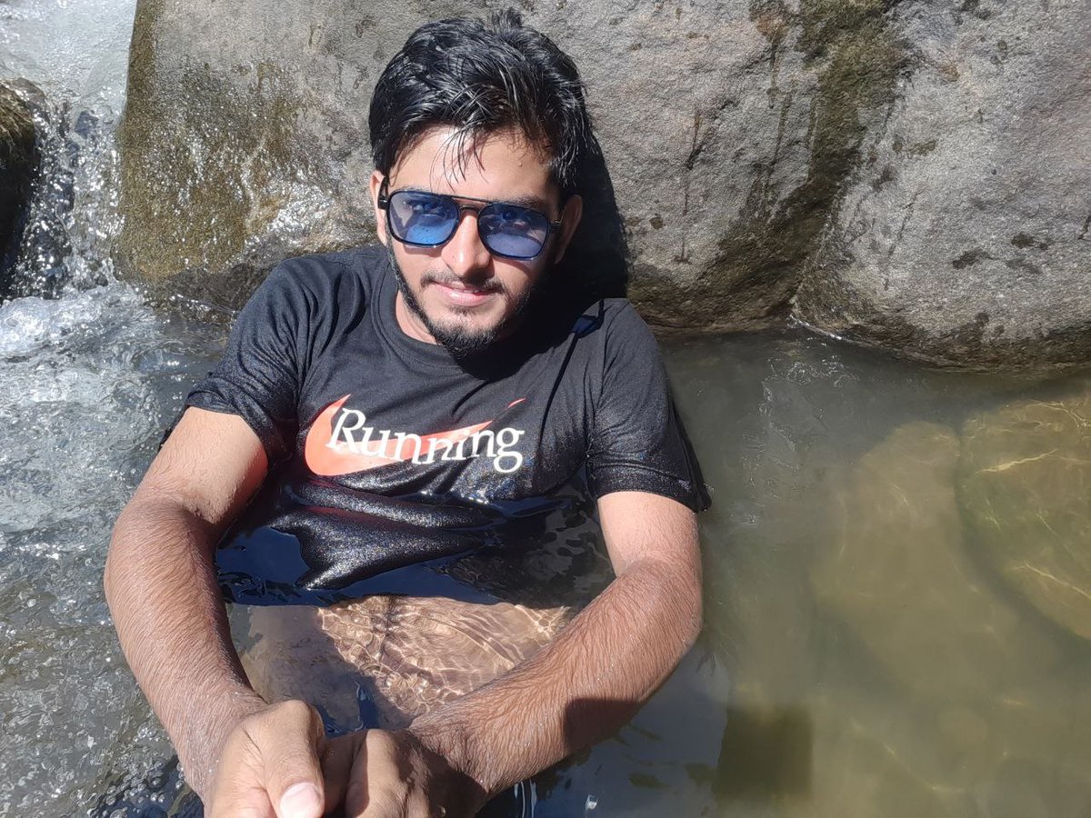 RayhanR15433988's tweet photo. Mayabi Waterfall https://t.co/h4125hCzsu