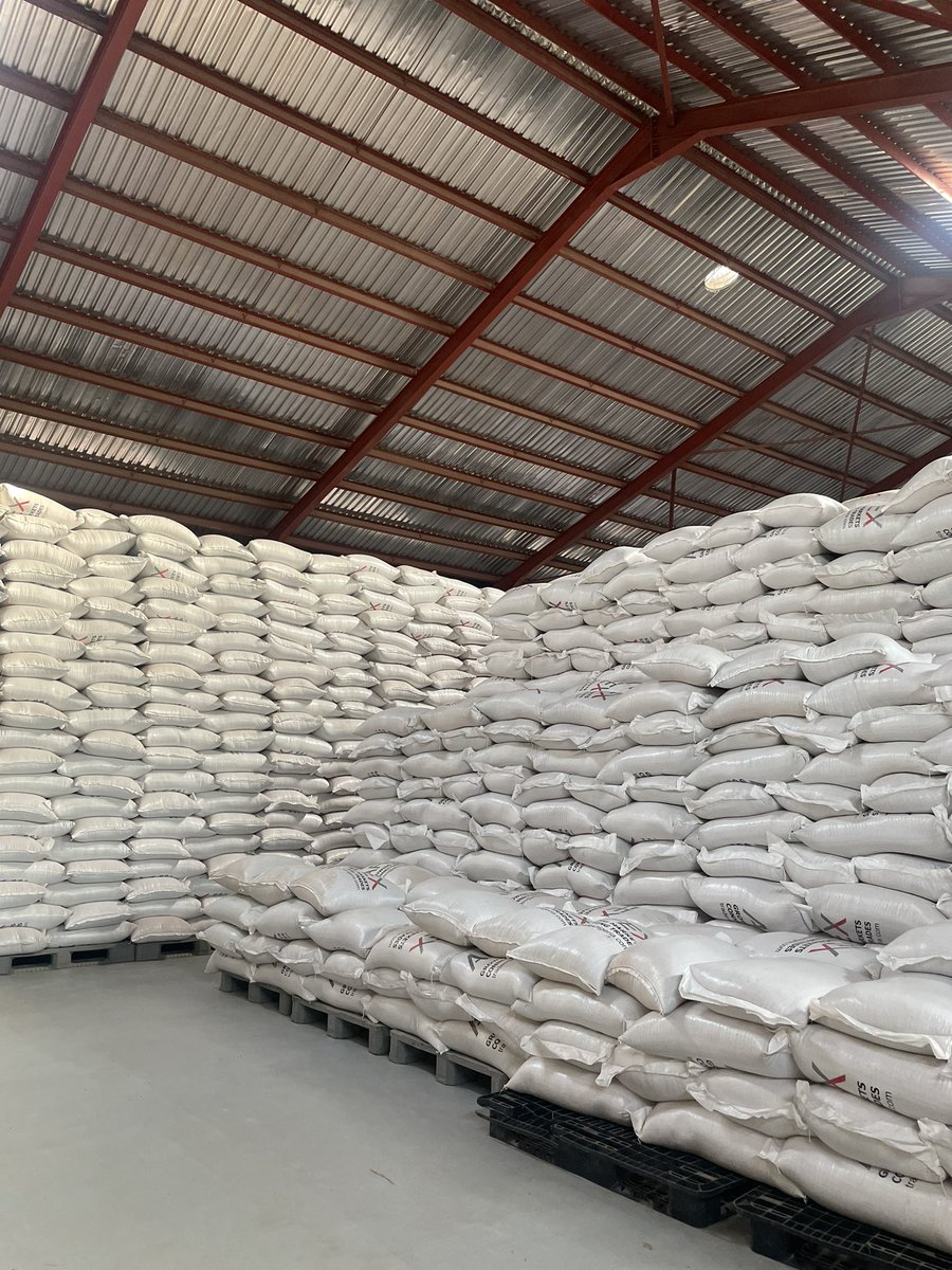 Timidey4you's tweet photo. Here are pictures from the launching of AFEX Grain Quality Enhancement Center and the biggest storage infrastructure in Kaduna state.
#AFEXPlantLaunch https://t.co/bSrVTlXapK