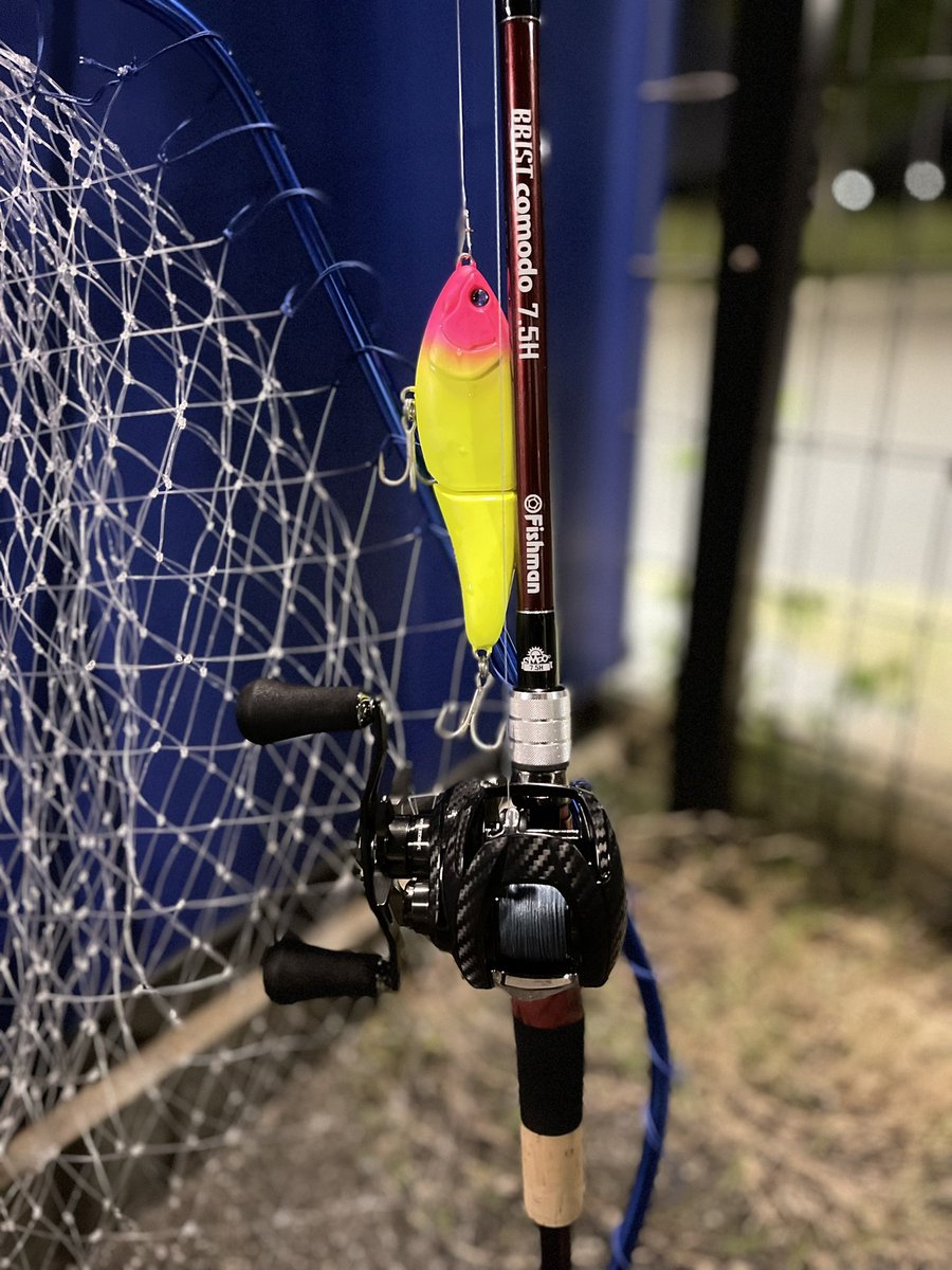 dsk_hamada's tweet photo. 投げるだけで楽しかったので良しとする👌

#Fishman #comodo75h #wcork #cork130 https://t.co/WDUH7VAwRj