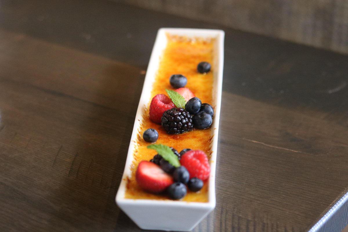 Willie_Gs's tweet photo. Don't mind us, we'll be over here celebrating #NationalDessertDay with one of our delicious desserts. https://t.co/yrnbzwtD6j
