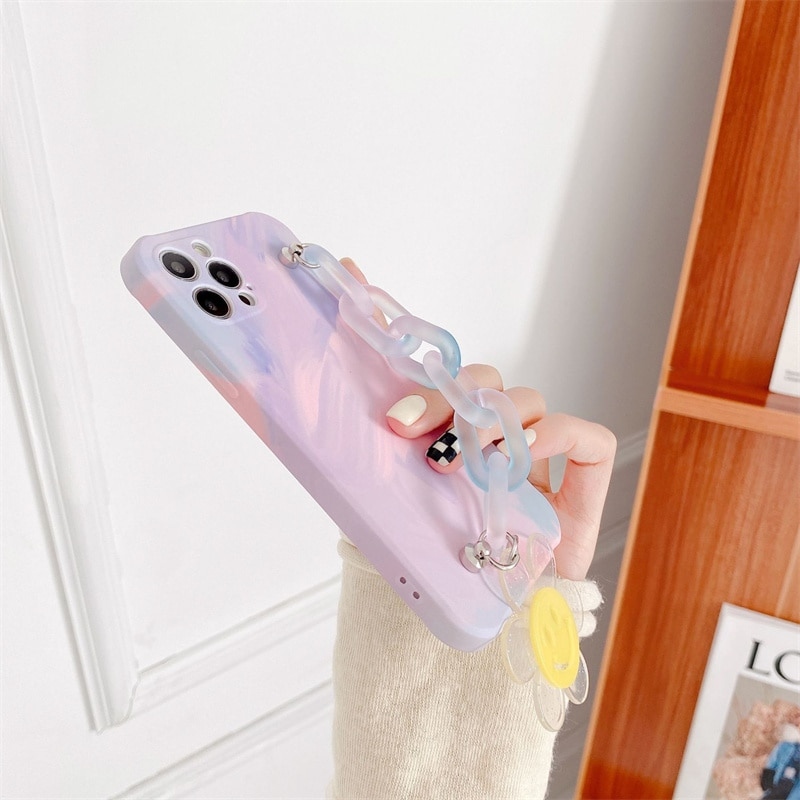 So much love for this case! 💜⁠
Aurora Smiley Chain Case ⁠
Available for all iPhones, get yours now!⁠⁠⁠⁠⁠
⁠⁠⁠⁠⁠⁠
Free Worldwide Shipping on all orders! 🌎⁣⁠⁠⁠⁠
⁠
Get yours here: jellycases.com/products/auror…

#myiphone #jellycases #iphone14 #iphone13 #iphone11