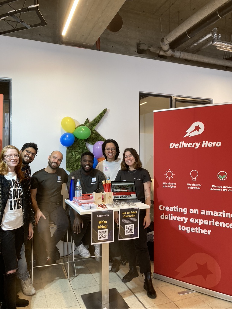 Tech_DH's tweet image. And that&apos;s a wrap! We had such fun meeting you all at the @UNICORNSINTECH Summit today!  See you at @Sticks_StonesHQ in November! 🦄 #likeheroes #unicornsintech #LGBTIQ