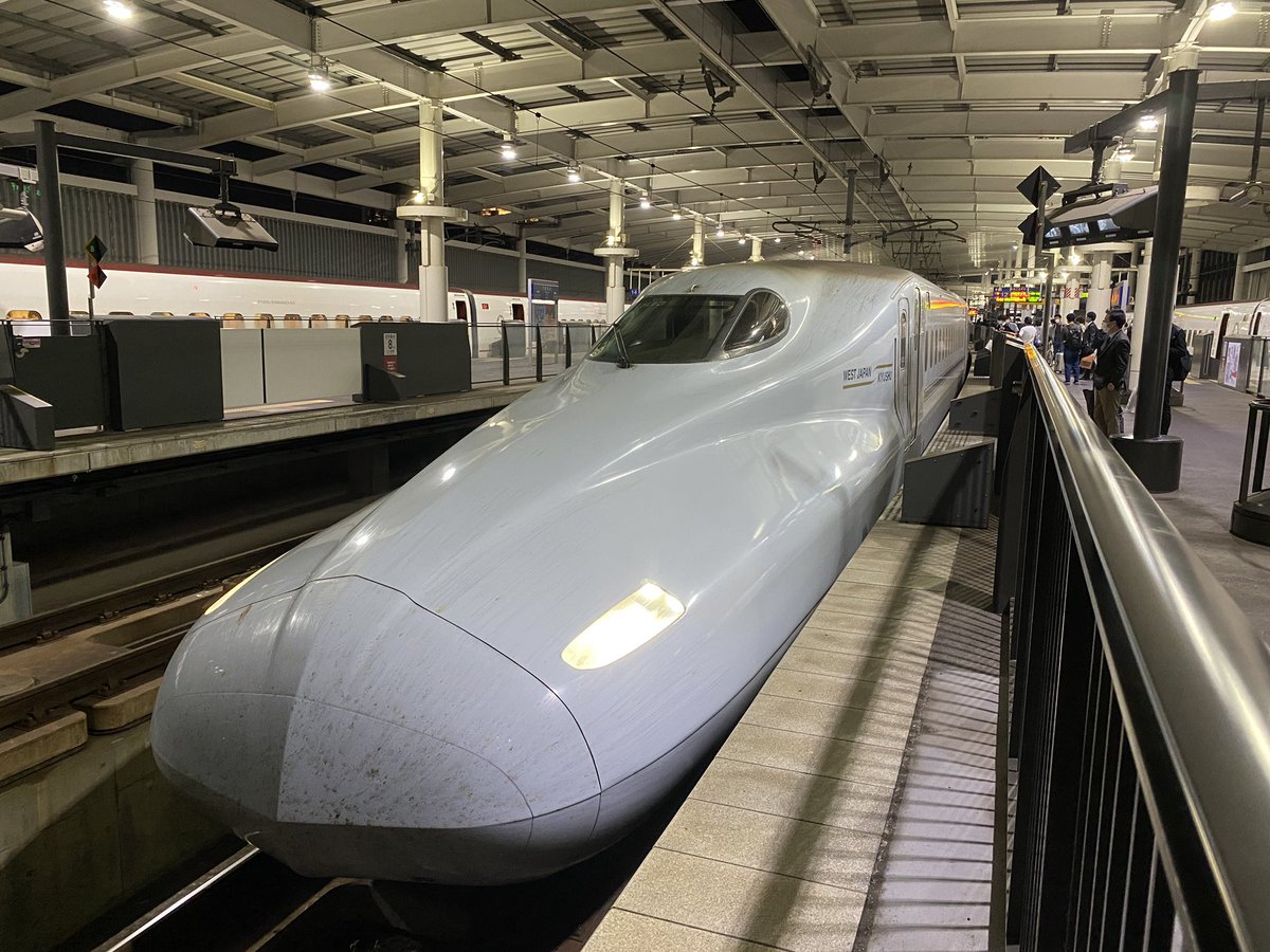 xone_studio's tweet photo. 久しぶりの新大阪！
前は週2で日帰り出張していたのが懐かしい…。 https://t.co/E0RgfqZ5VT