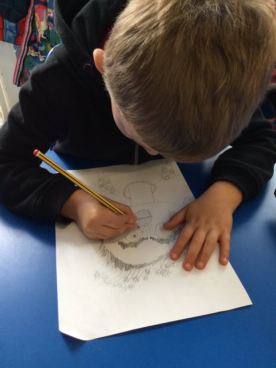 ThamesideSch's tweet photo. Amazing recreations of Frida Kahlo’s self-portrait by YSC this week. We were so impressed by the time and care taken over these. #YSCtps #Arttps #nolimitstps https://t.co/A2EjUn6WdJ