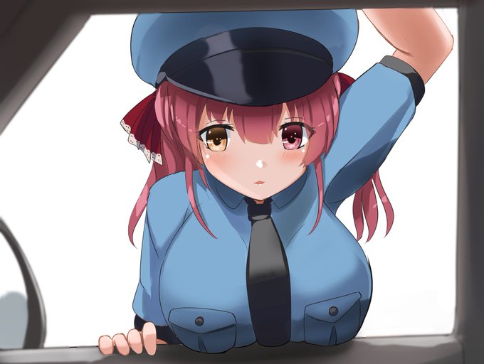 Holoctober Day 13 - 警察/Police
警察マリン～

#holoctober 
#マリンのお宝 