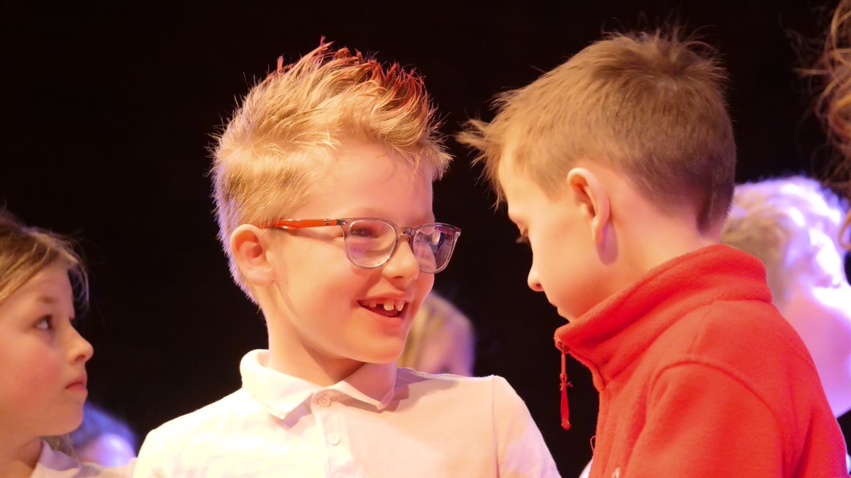 BrittenPears's tweet photo. Join us at Snape Maltings for free afternoons of music making during school holidays! Sessions are for young people aged 5-7 and 8-11, and no musical experience is required.

Find out more: https://t.co/zzdoScSow0 https://t.co/SAcMrVpdqb
