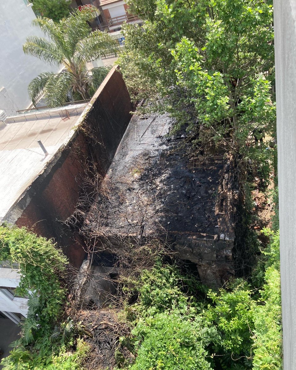 Agus_Worner's tweet photo. @DefensoriaCABA @horaciorlarreta @obrasmgp @ObrasPrivadas @InquilinosAgrup Capital también se incendia, quien controla? Quien regula? Donde está la seguridad para los edificios linderos a la construcción? https://t.co/jh09KV67hz