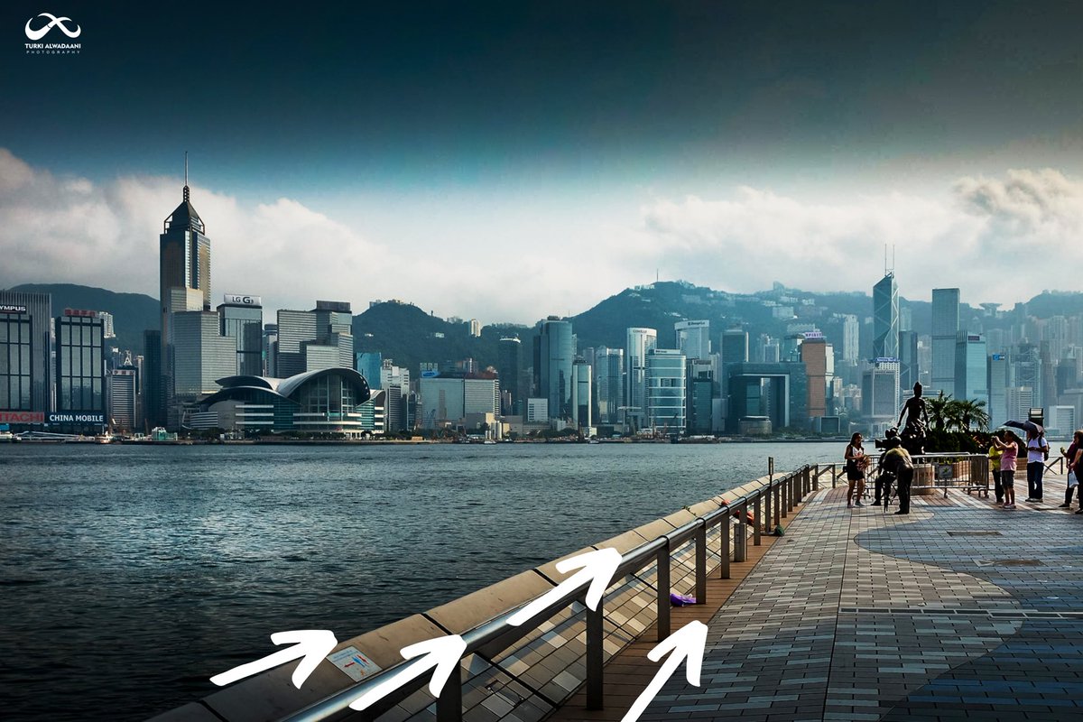 وقد تكون خطوط مستقيمة او متعرجة

ولكن المهم هو في طريقة توظيف هذه الخطوط في الصورة سيخدمك بشكل كبير في تأثير صورتك ⬅️
وايصال رسالتك في الصورة 👌🏼📸 