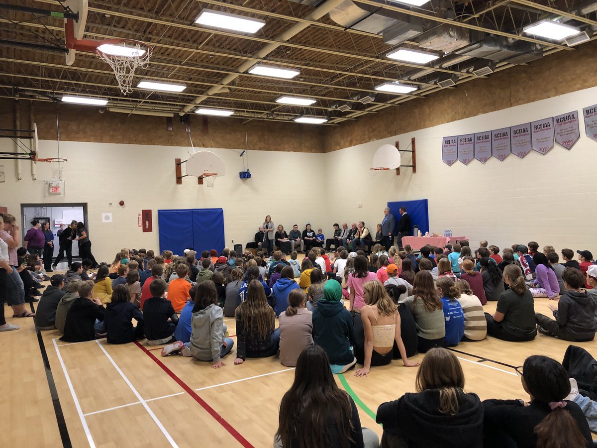 Thank you to Ms. Collins’ class for inviting candidates in our municipal election to speak with our students. #studentvote