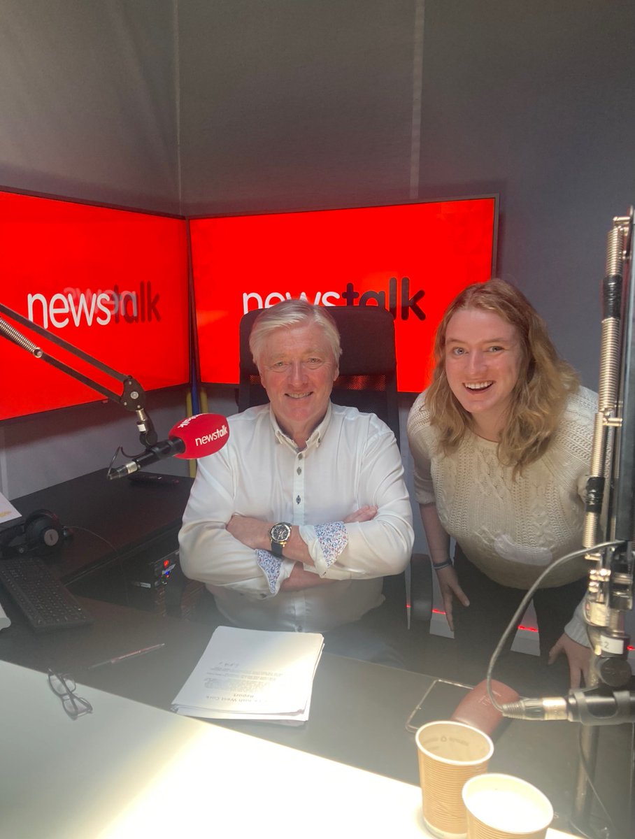 MICLimerick's tweet photo. 4th year student Eimear Collins is a researcher on the Pat Kenny Show, which won Gold in the Current Affairs Programme category. Eimear began working on the programme during her off-campus placement and continues to work for the programme remotely while studying in her final year https://t.co/XLkWz8jeLO