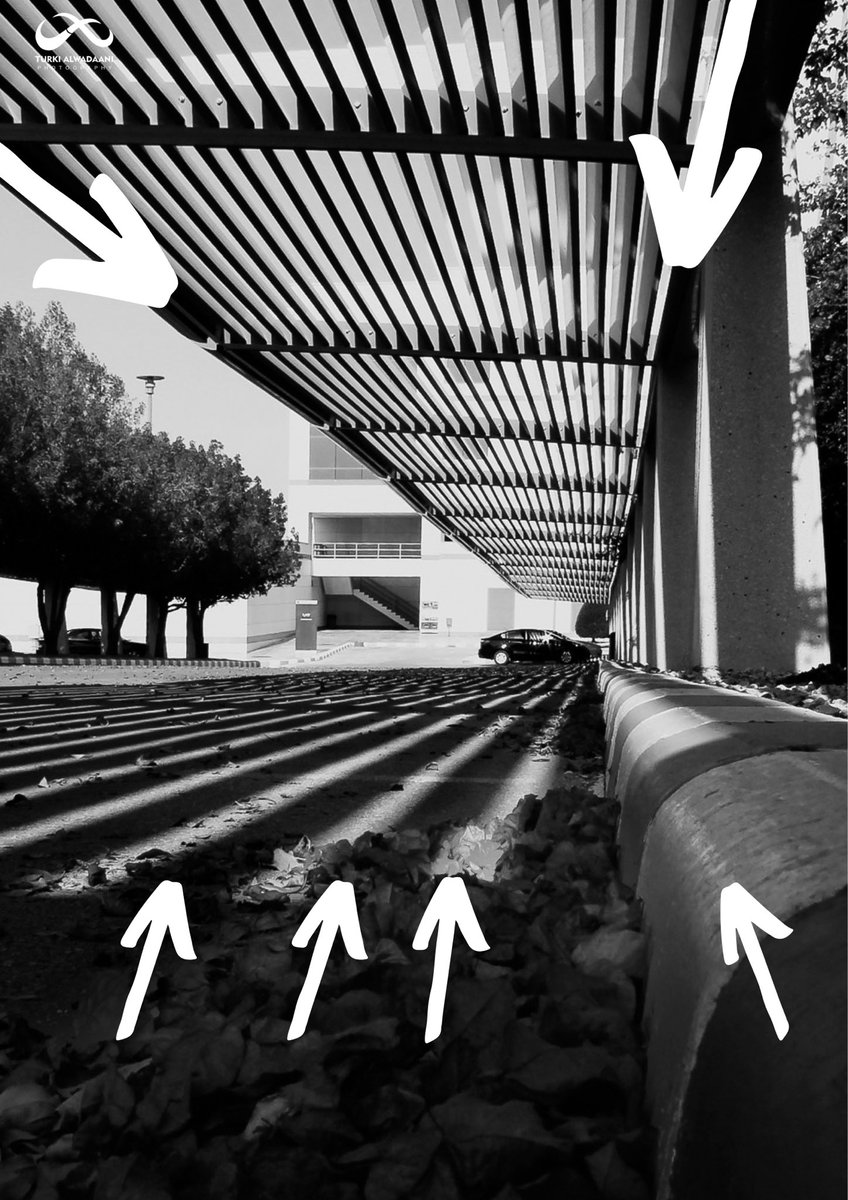 هنا مثال يجمع اكثر من خطوط👇🏼📸
خطوط الضوء والظل 👌🏼
خطوط الساتر الحديدي بالاعلى
خط الرصيف بالاسفل 