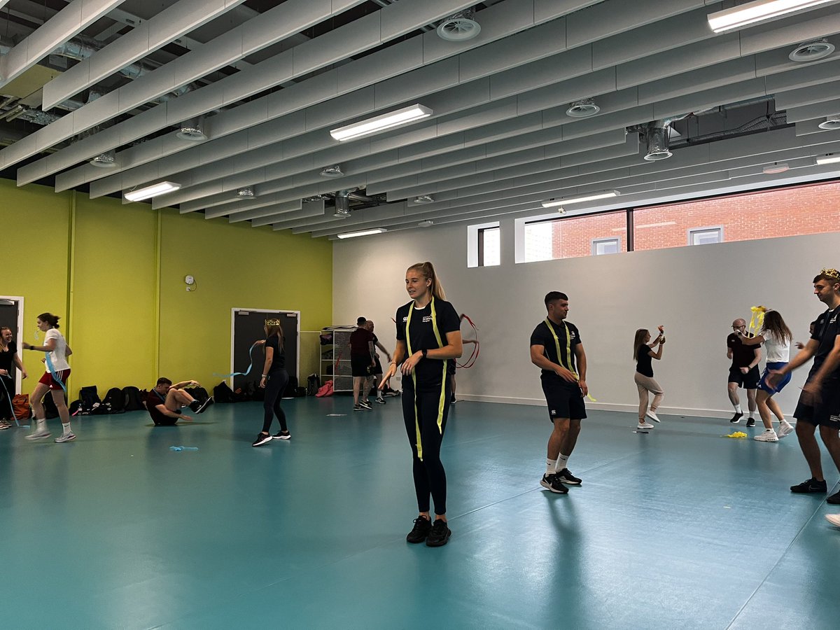 CaraLambPE's tweet photo. Rounding up our dance week with some student-led dance lessons from Team PE Hugely creative using stimuli to inspire content - ideational (coronation of Simba), visual (tiny umbrellas), sport-themed (high school musical) and tempo to inspire choreography. Great work all! 💃 ☔️ 🎶 https://t.co/YsZXa2IS99
