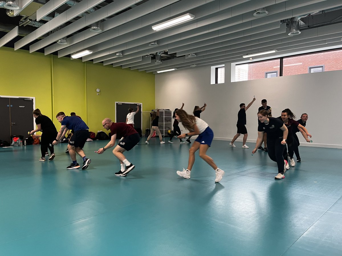CaraLambPE's tweet photo. Rounding up our dance week with some student-led dance lessons from Team PE Hugely creative using stimuli to inspire content - ideational (coronation of Simba), visual (tiny umbrellas), sport-themed (high school musical) and tempo to inspire choreography. Great work all! 💃 ☔️ 🎶 https://t.co/YsZXa2IS99
