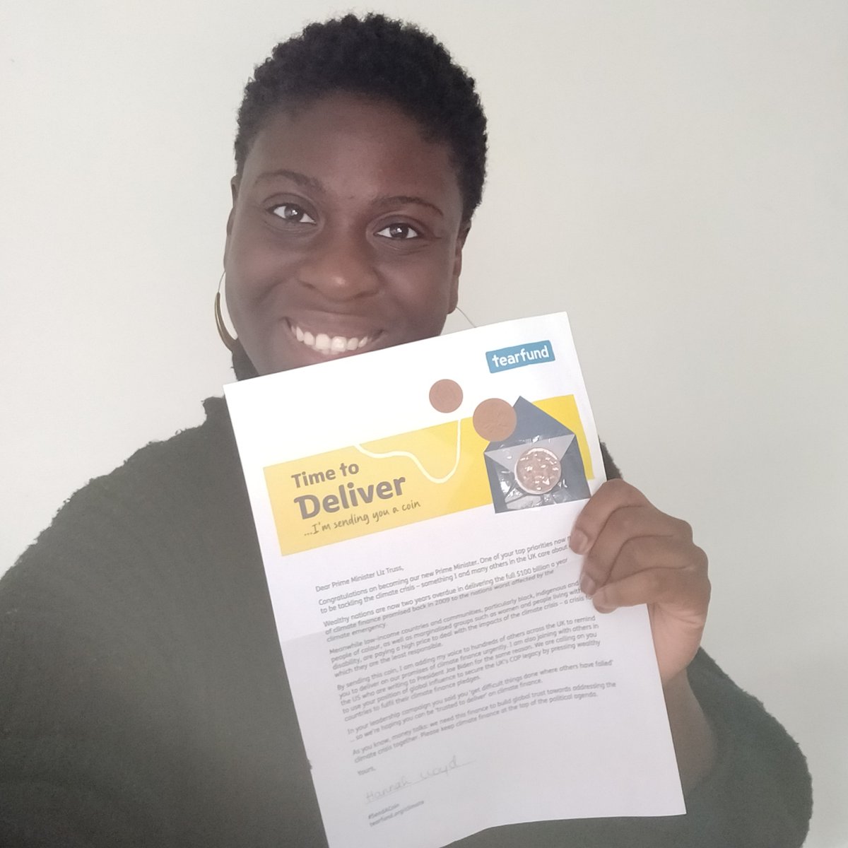 TearfundAct's tweet photo. So many of you have been sending a coin to the Prime Minister to call on the UK Government to deliver #FinanceNotPromises. 🪙💰 There's still time to get involved, and share your selfies with us using #SendACoin! Find more information here👉 https://t.co/AWPmeGOKGf https://t.co/XC2Ezg49ls