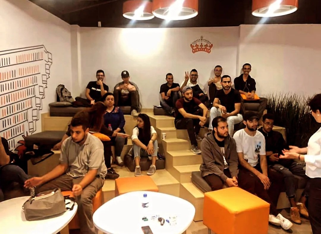 MariemTURKY's tweet photo. Formation de spécialisation dans le développement de jeux vidéo sur 3 mois à ODC la Marsa 🕹🎮
#OrangeDigitalCenter #Développement #Training #gaming 
@OrangeTN_Plus https://t.co/ht5RkbkoD3