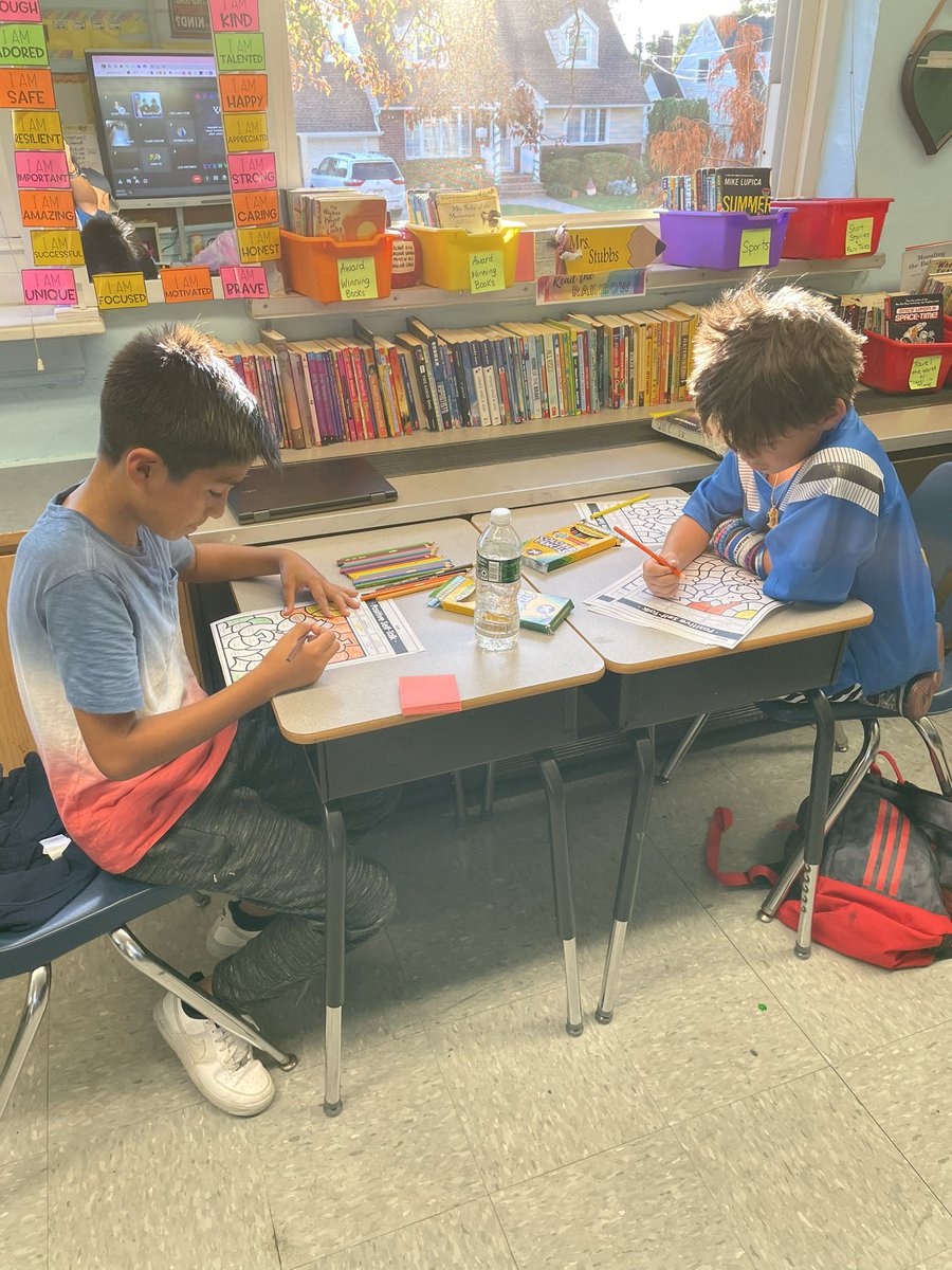 Mrs_DStubbs's tweet photo. Started our morning with a positive self talk activity. 😊 @MayoFishLexi would be proud. @OaksSchool3 https://t.co/Ja9s0bmNg9