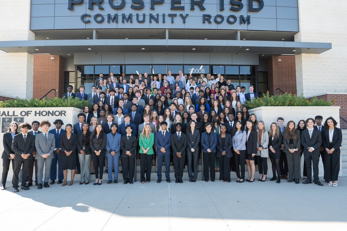 rustytodd12's tweet photo. Spent some time with juniors and seniors from @ProsperISD this week talking about their future. Such an impressive group of students. https://t.co/Wwm8fGWUqw