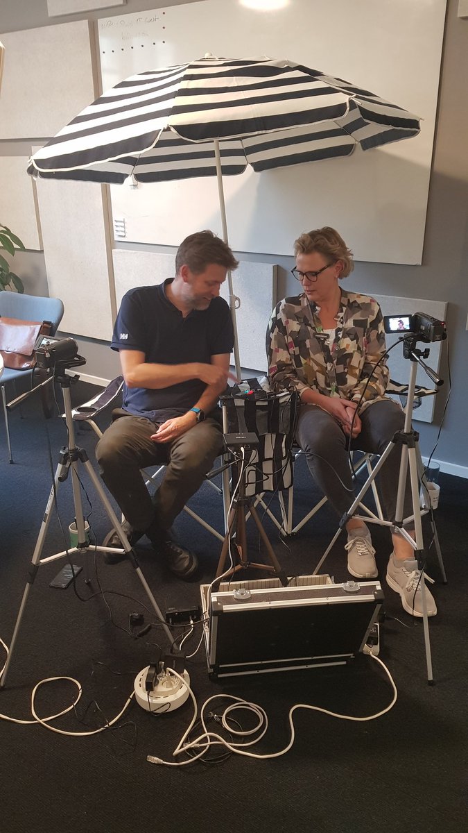 Stemningsbillede fra en af ugens små oaser ... #Cybercamp på besøg hos @DITdanskIT's Tine Løvstrand <a href="/tinetux/">Tine Tuxen Løvstrand</a> ... #sikkerhederoveralt