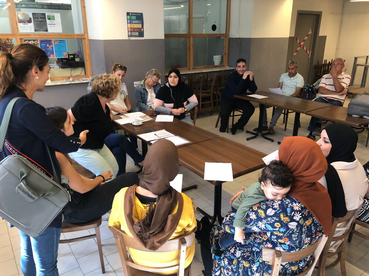 serrademiramar's tweet photo. Reunió de voluntariat a l’Institut Serra de Miramar. Comencem les actuacions educatives d’èxit amb voluntariat il.lusionat per participar com a dinamitzadors dels grups interactius. #interaccions #aprenentatgedaltesespectatives  #somamics #sompencaires #somdelSerra @ReginaGairal https://t.co/mneNZT6pvI
