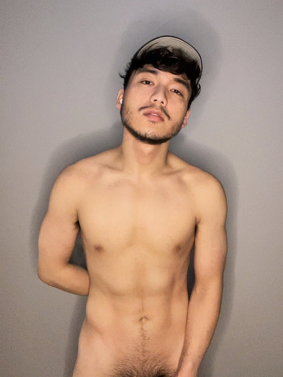 philodendronboy's tweet photo. #asianmen #asianboy #asiangay #gaysian #pecs #abs https://t.co/sFEcvI9Gqz