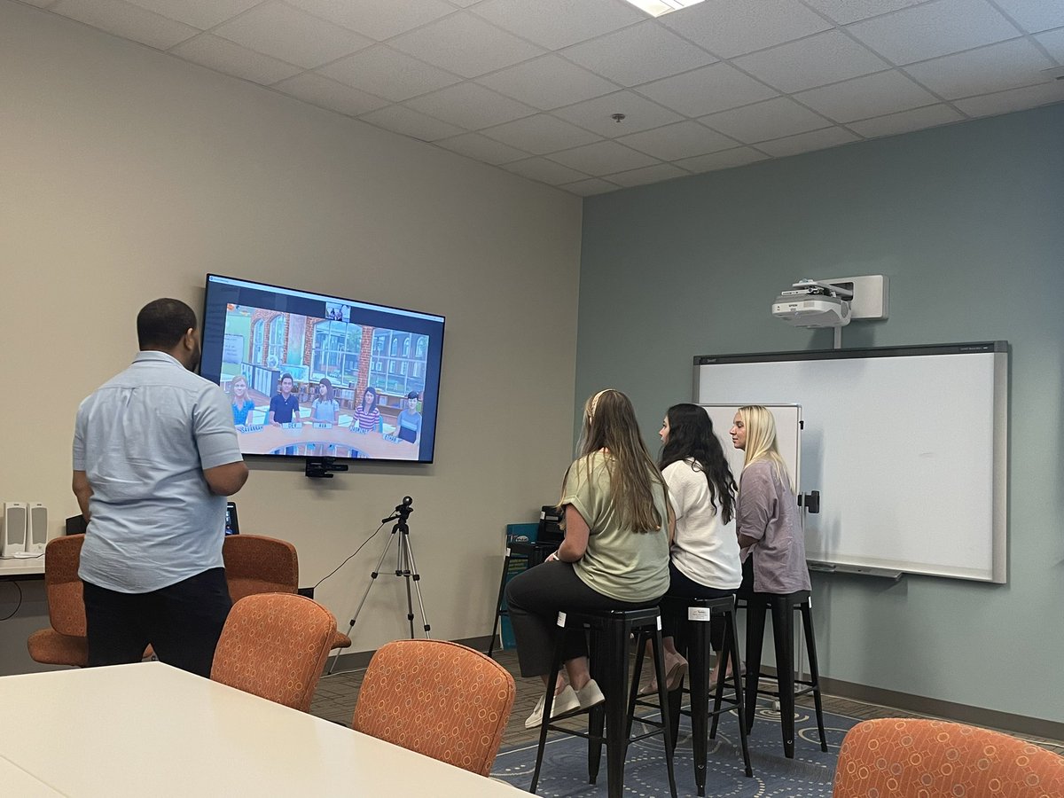 Visiting <a href="/KSUOwlNation/">Kennesaw State Owls</a> to learn more about <a href="/MursionInc/">Mursion</a> with our <a href="/ClemsonCofEd/">ClemsonCofEd</a> Creative Inquiry class! SO cool! #MixedReality @myakelleyclt @ShannaHirsch #SpecialEducation