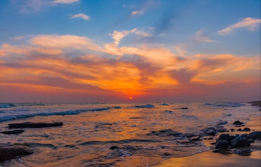 imInoor45's tweet photo. @momentmemori Zarrain Beach Pasni #balochistan https://t.co/qsQxrNwMx5