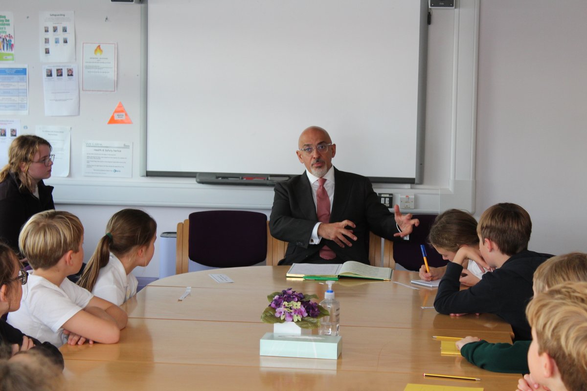 Seahorses_Class's tweet image. So proud of our Pupil Parliament and @DebateClub7 children today who met with @nadhimzahawi and asked him some fantastic questions. These children were excellent representatives for our school and did a fantastic job. @WillowsCE @UKParlEducation