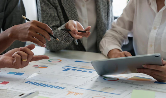 Pour orienter efficacement sa communication, une #marque publique a besoin de savoir comment elle est perçue. Un des moyen d'y parvenir est l'étude d'image. Comment y procéder et pour quel résultat ? Nos réponses :economie.gouv.fr/apie/quoi-sert…