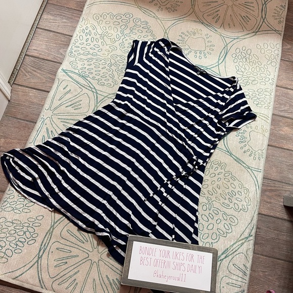 Melizardm's tweet photo. So good I had to share! Check out all the items I'm loving on @Poshmarkapp from @LeizaCrezee #poshmark #fashion #style #shopmycloset #livingdoll #newportnews #minicci: https://t.co/v8wONbmWJB https://t.co/nEBKs4W8Zu