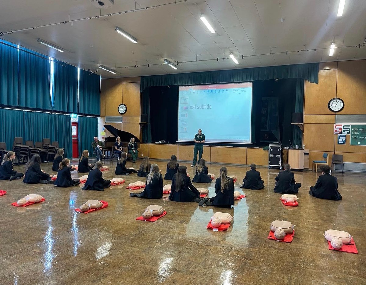 DCSCHPE's tweet photo. Fantastic day and over 160 students trained up in CPR delivery. We are so proud of you all! 

A special thanks to our wonderful volunteers and special guest Andrew Jarvis. 

Such a wonderful day! 

#restartaheart #Teamdinno❤️ https://t.co/6ScRzTwz0g