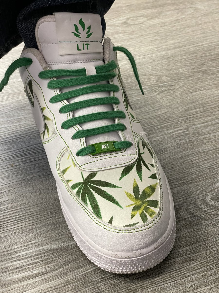 Air force 1: Lit edition.