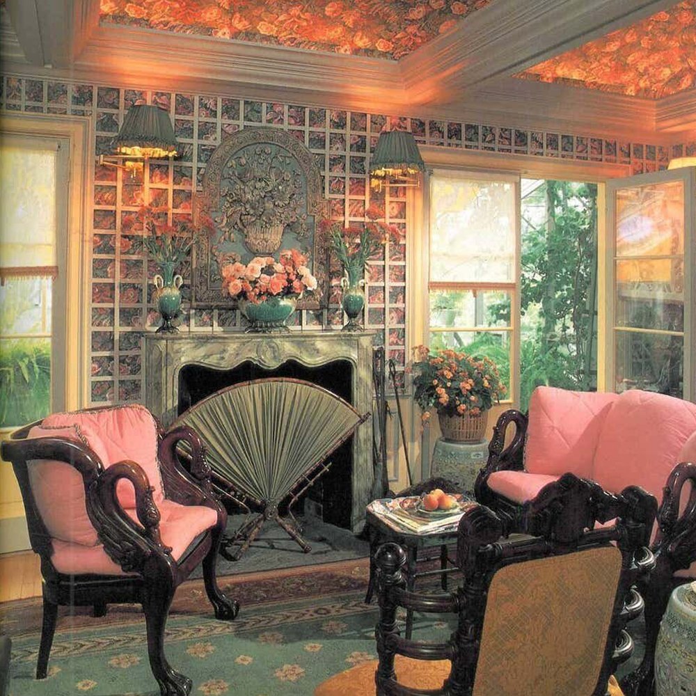 AllInLine1's tweet photo. Elsie de Wolfe is considered one of the first interior designers in the world, adding a feminine touch to the dark Victorian Era decor with light colours and mirrors. 🌟
#ElsiedeWolfe #interiordesign #interiors #Victorian https://t.co/HpdrxEqcQ9