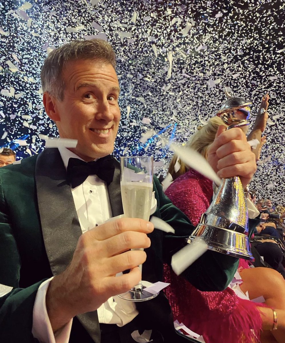 Anton Du Beke tweet media