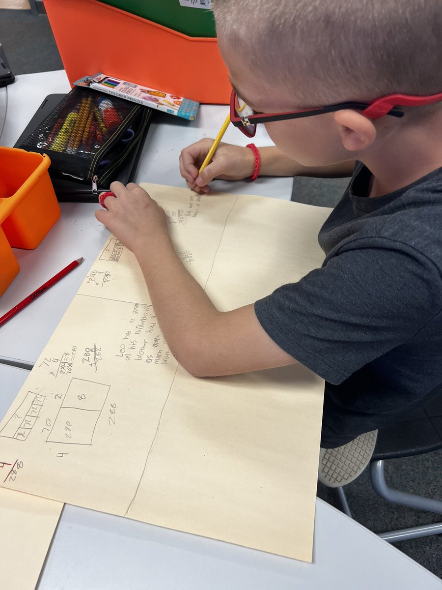 MrsLCowan's tweet photo. Creating multiplication posters to show all the ways to multiply up to 2 digit by 2 digit! Area models, strip diagrams, partial products, algorithms and creating their own word problems! Students also created their numbers to multiply @Longbranch_Elem #4thmath https://t.co/VaxfrtJjz5