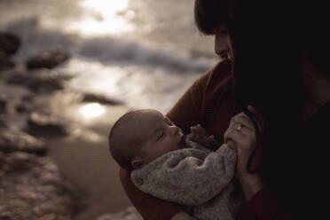 lcxipcdia's tweet photo. beach day with baby finley 🥹❤️ https://t.co/eFCip8yJ79