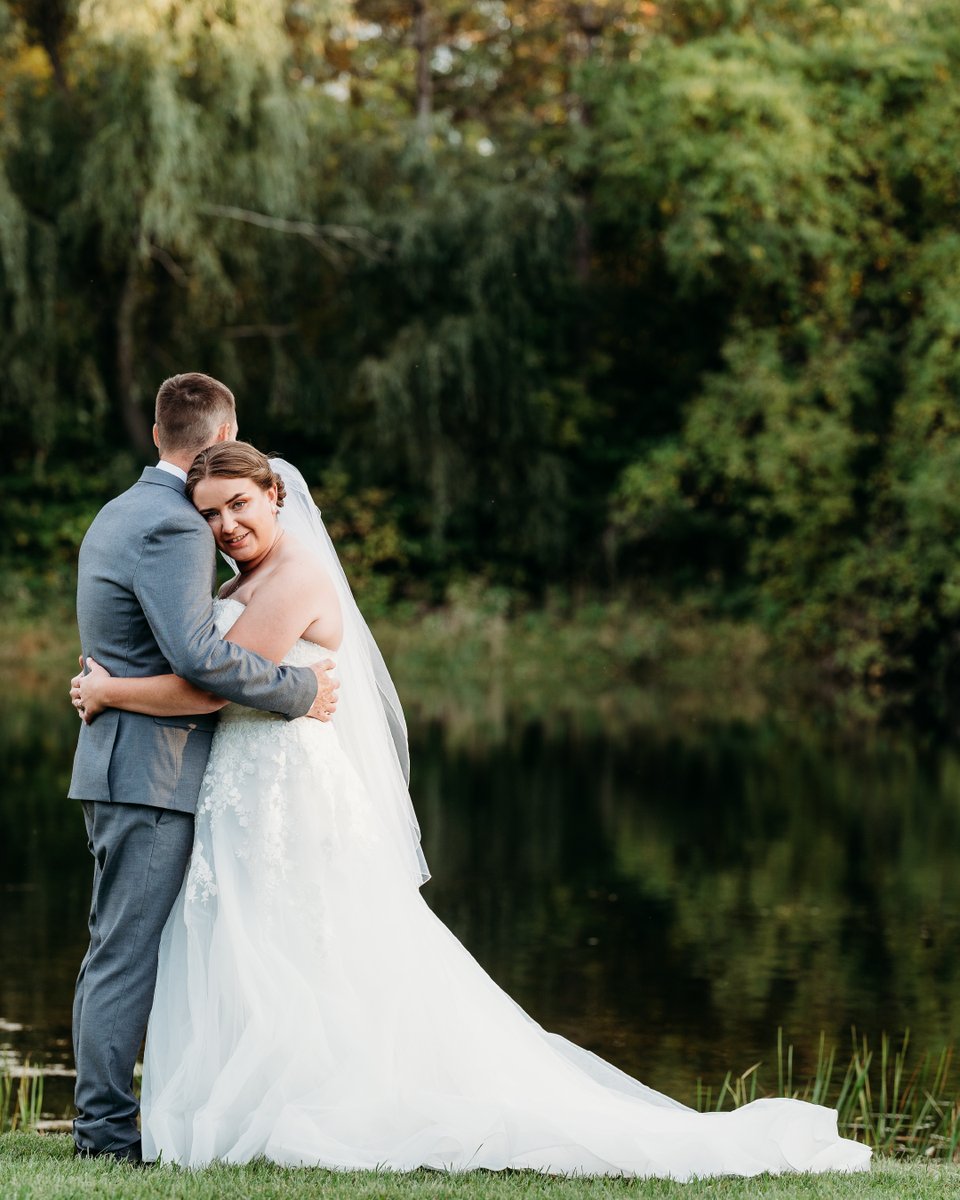 Mount_Alverno's tweet photo. Justin and Meghan, thank you for choosing Mount Alverno for your special day. We had a blast working with both of you. Your ceremony and reception were beautiful! May God bless your marriage and keep it strong for many years to come.

#weddings #mountalverno #outdoorwedding https://t.co/kB39NnRKdq