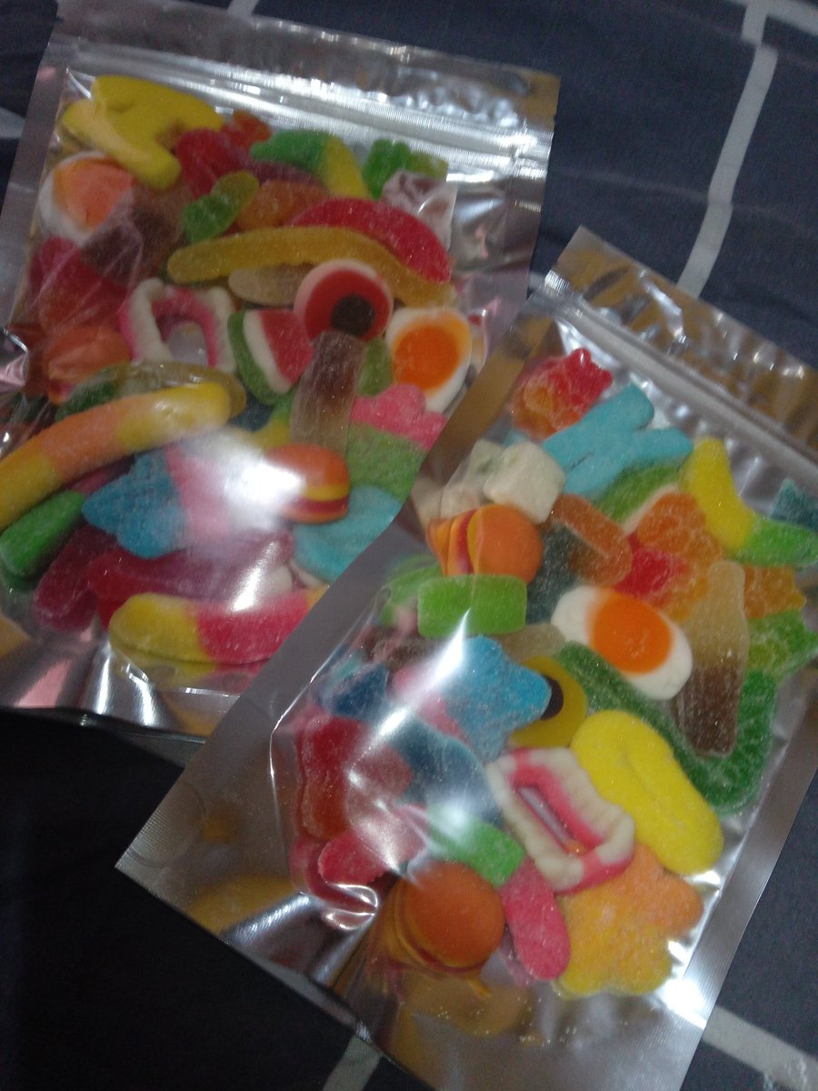 kkultureph's tweet photo. 1st pic: Sample of package 2
2nd pic: Small pouch and medium pouch gummies https://t.co/RJCYw6hFde
