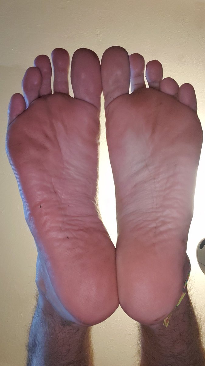 GiantNerdyFeet's tweet photo. Hot, sweaty soles after work. Also smelly. https://t.co/QdwaIbSfuQ