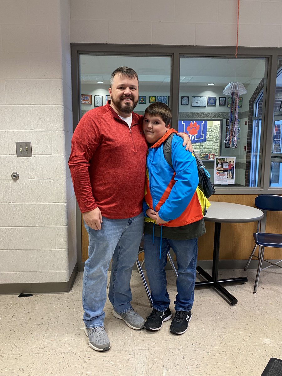CreekviewIS's tweet photo. Creekview D.O.G.S. Program Dads ROCK!!
#PTBM https://t.co/D7iyjIZX43
