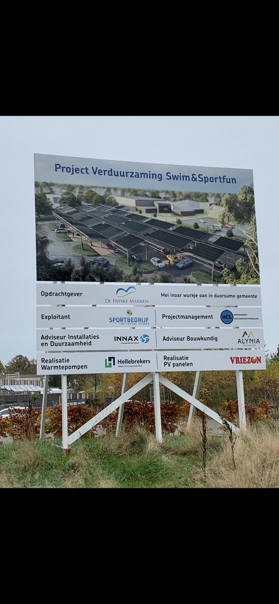 RonaldSpoelstra's tweet photo. opening #verduurzaamde #zwembad Swimfun Joure. Waar 2500 #zonnepanelen verwarming middels warmtepompen van zwembad water zorgen.ook laadpalen en energie monitoring.warmtenet omgeving panden en opvangen hemelwater zijn optie.@INNAXie @Hellebrekers_bv #Vriezon #hcl @gemeenteDFM https://t.co/UKtJ2bJvZM