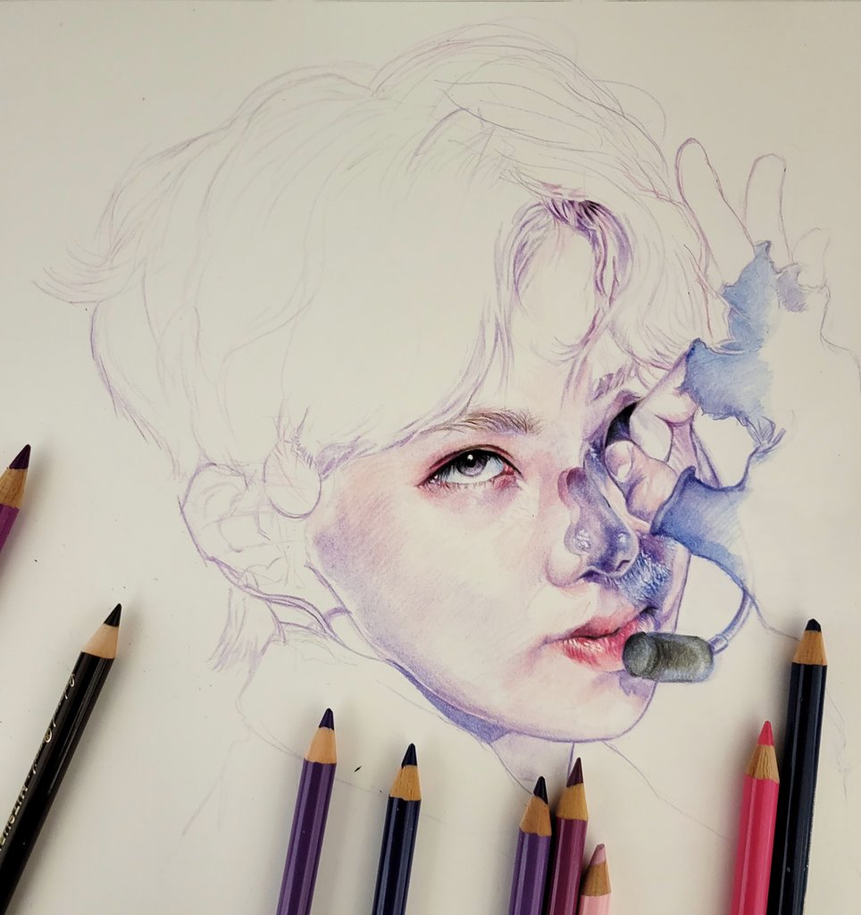 「顔のラインがだいたい描けました#色鉛筆画#似顔絵#絵描きさんと繫がりたい 」|Hikaru218012のイラスト
