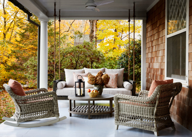 SeaGateHomesPC's tweet photo. 10 Front Porches That Welcome Fall Weather https://t.co/L8cxB871eA https://t.co/0J6DyFII0N