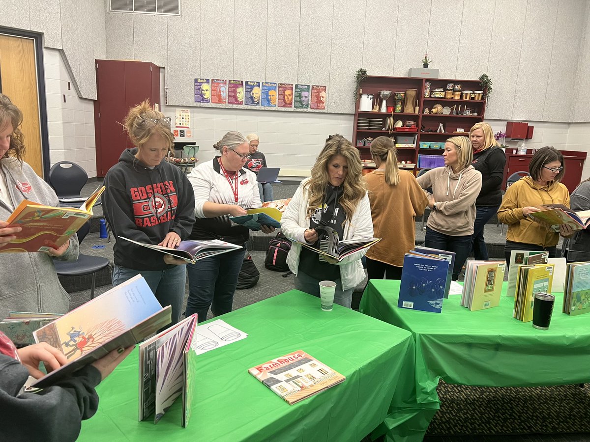 Holly Mueller tweet media