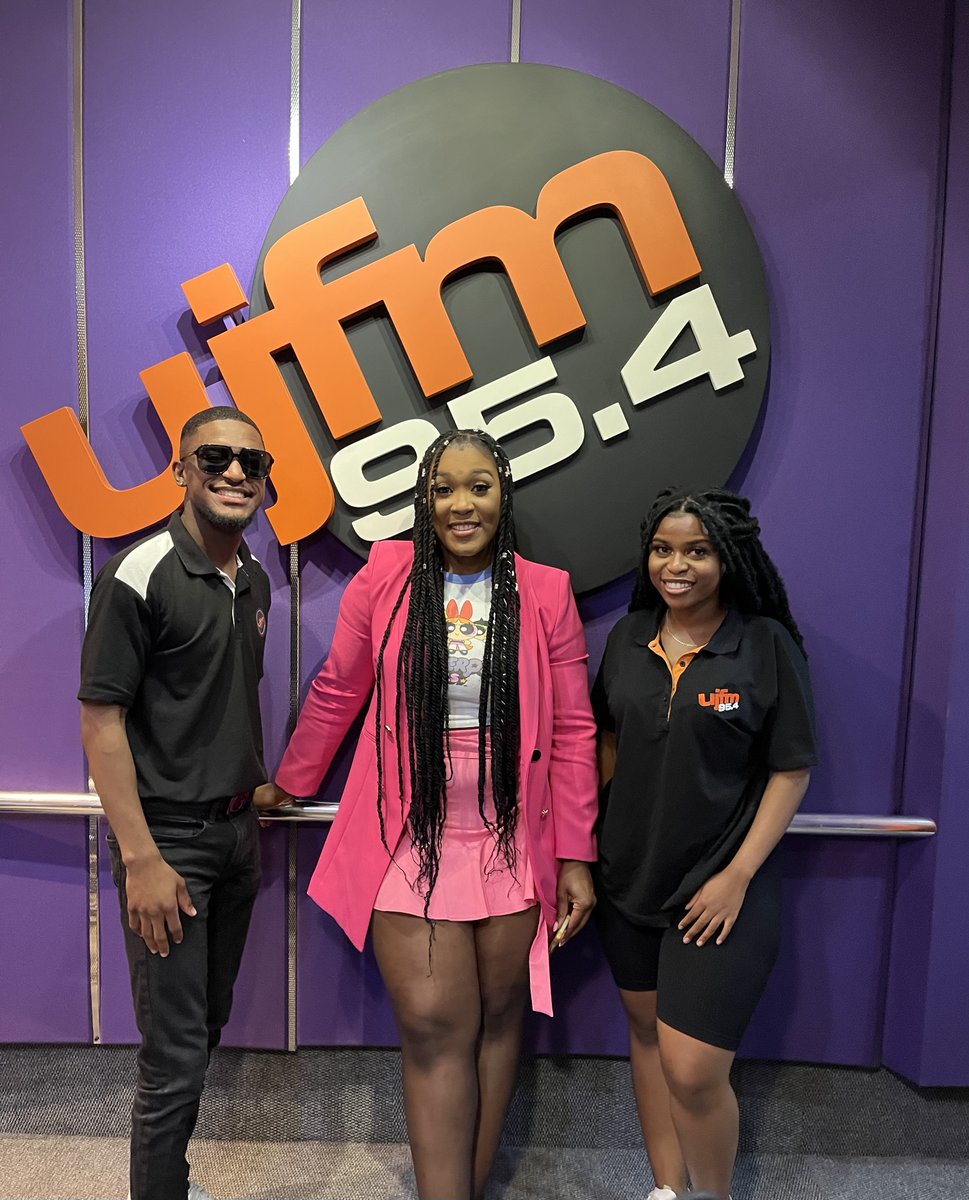 ujfm's tweet photo. #uifmdrive team was in studio with the great @Lady_Zamar speaking about her latest project, Royal Flush that drops on the 21st of October.
Be sure to check it out. #uifm #shapingthefuture
@MpeZondi
@ufwthechosenone
@justraybro https://t.co/T3tBjIs8an