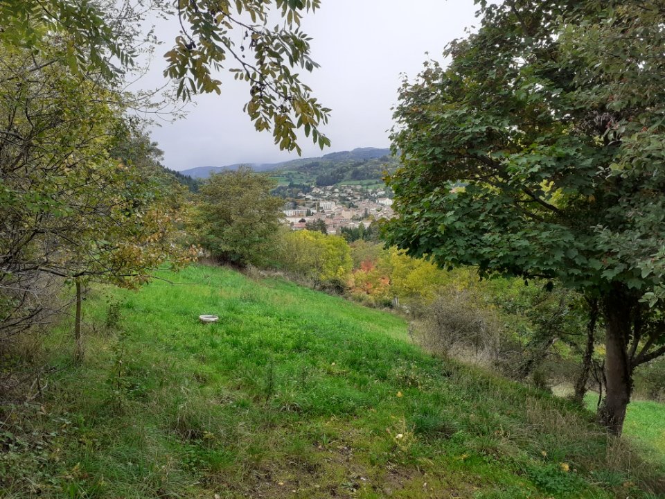 Prefecture42's tweet photo. 📸 Visite de Dominique Schuffenecker, secrétaire général de la préfecture de la #Loire à #Burdignes et échanges avec Philippe Heitz, maire de la commune.
➡ L’État au plus près des élus locaux pour les accompagner dans le développement de leur commune. https://t.co/J9WJInCYeY